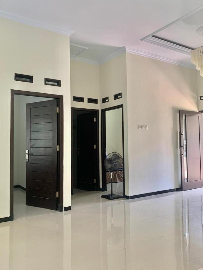 Guest House / Homestay Bukit Mutiara Residence Ngingas Exteriör bild